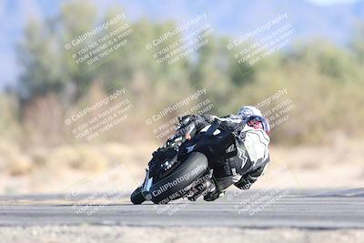 media/Dec-07-2025-CVMA (Sun) [[3e7d2de5dc]]/Race 12- Formula 40 MW and LW/